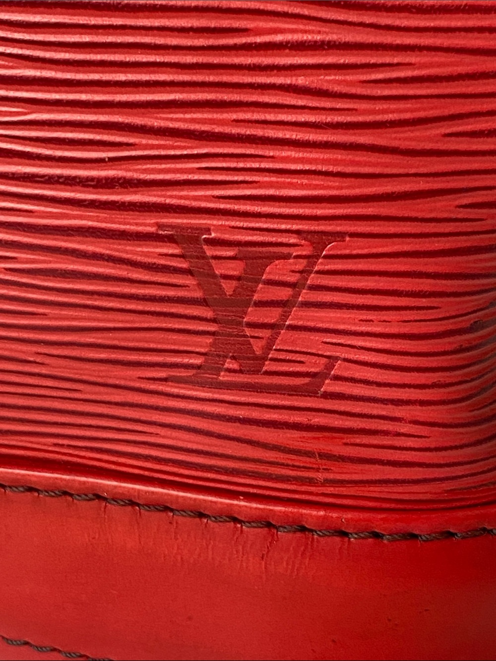 Louis Vuitton Red Epi Leather Noe GM Like New with COA 1992 Pristine Condition - Picture 11 of 16